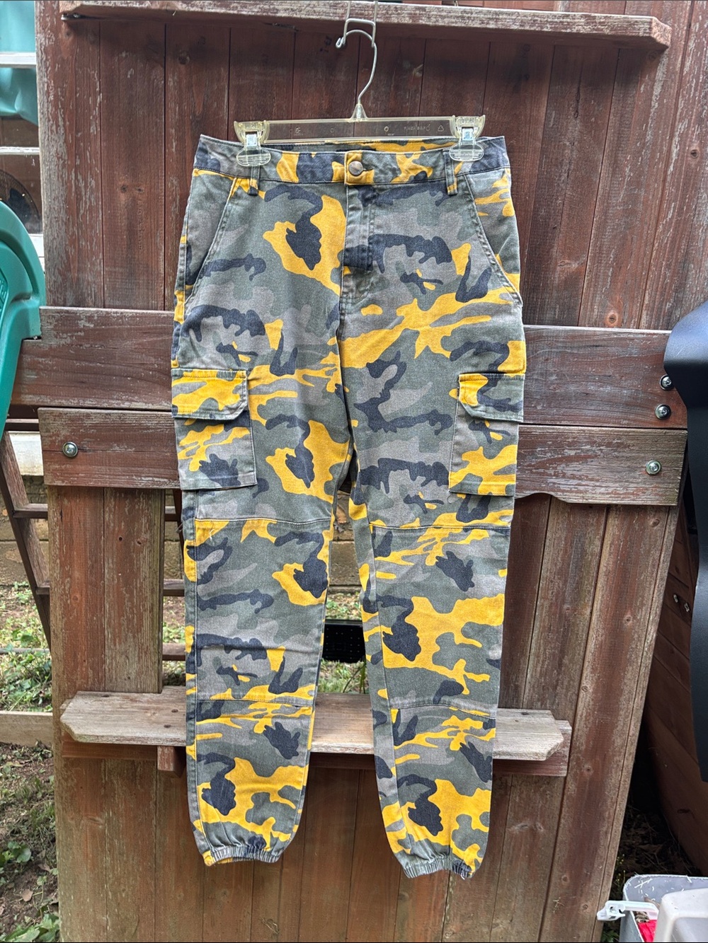 American Bazi Yellow and Gray Camo Cargo Jeans Women’s M